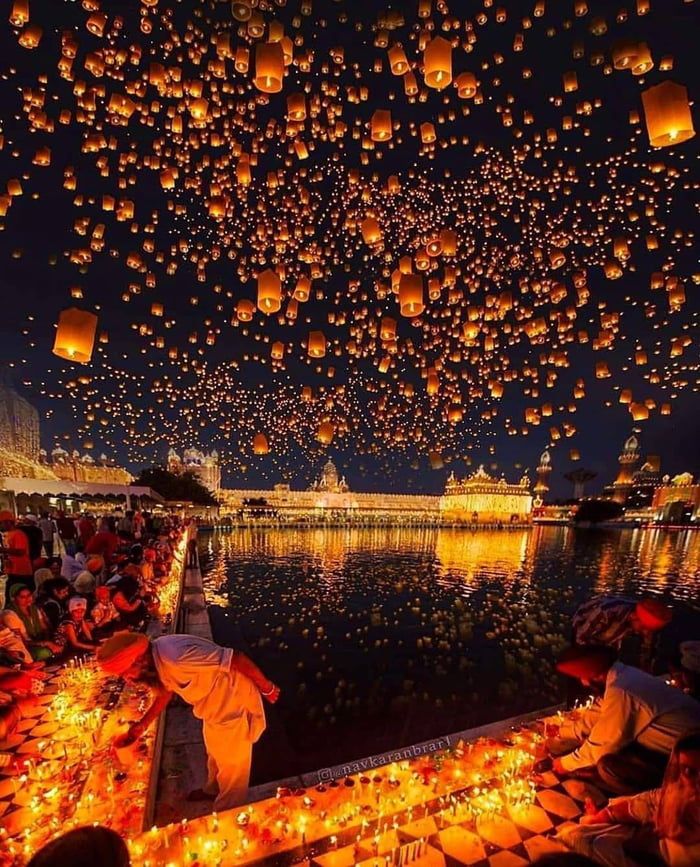 Diwali festival at Golden Temple,Amritsar_ - Travel & Photography.jpeg